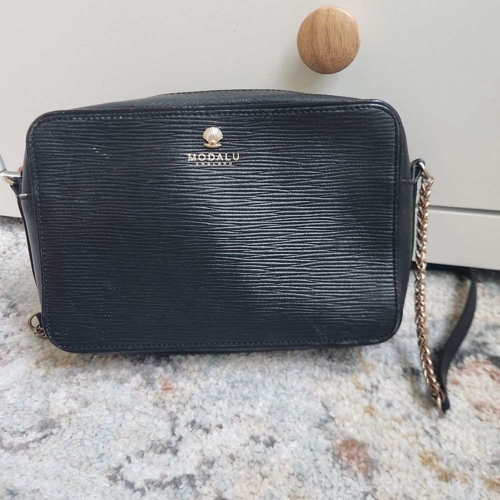 Modalu Crossbody